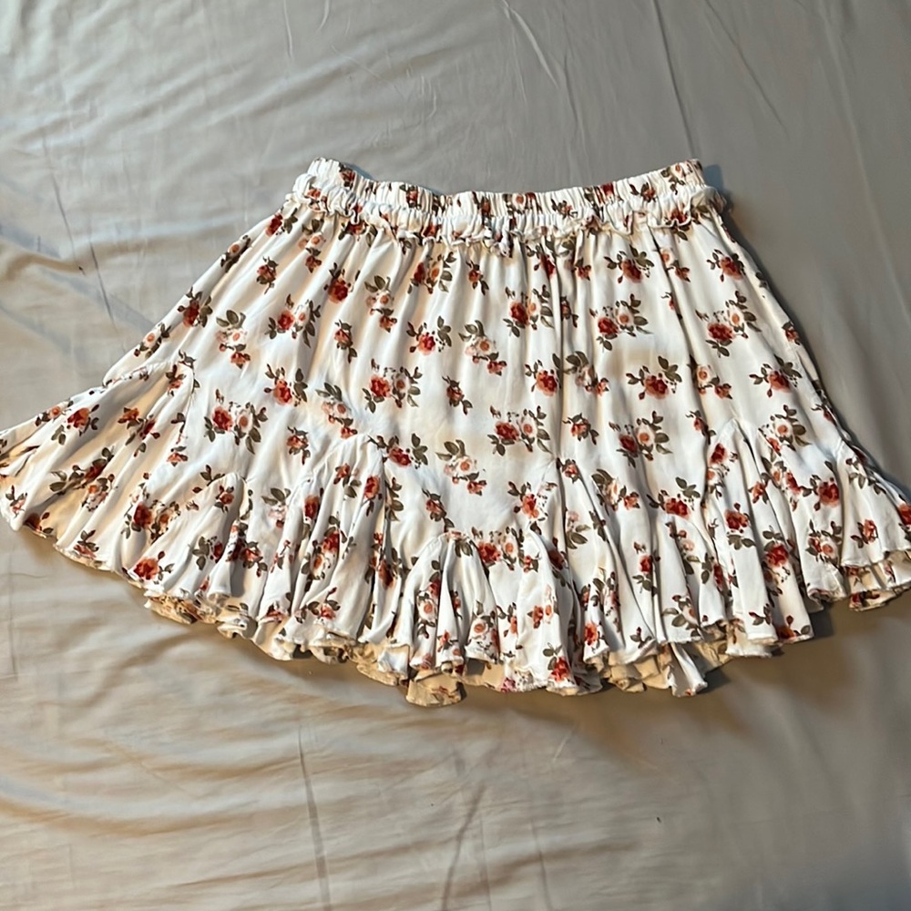 Medium White Floral Skirt